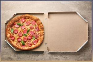 Картонная коробка для пиццы и пирогов пицца.jpg